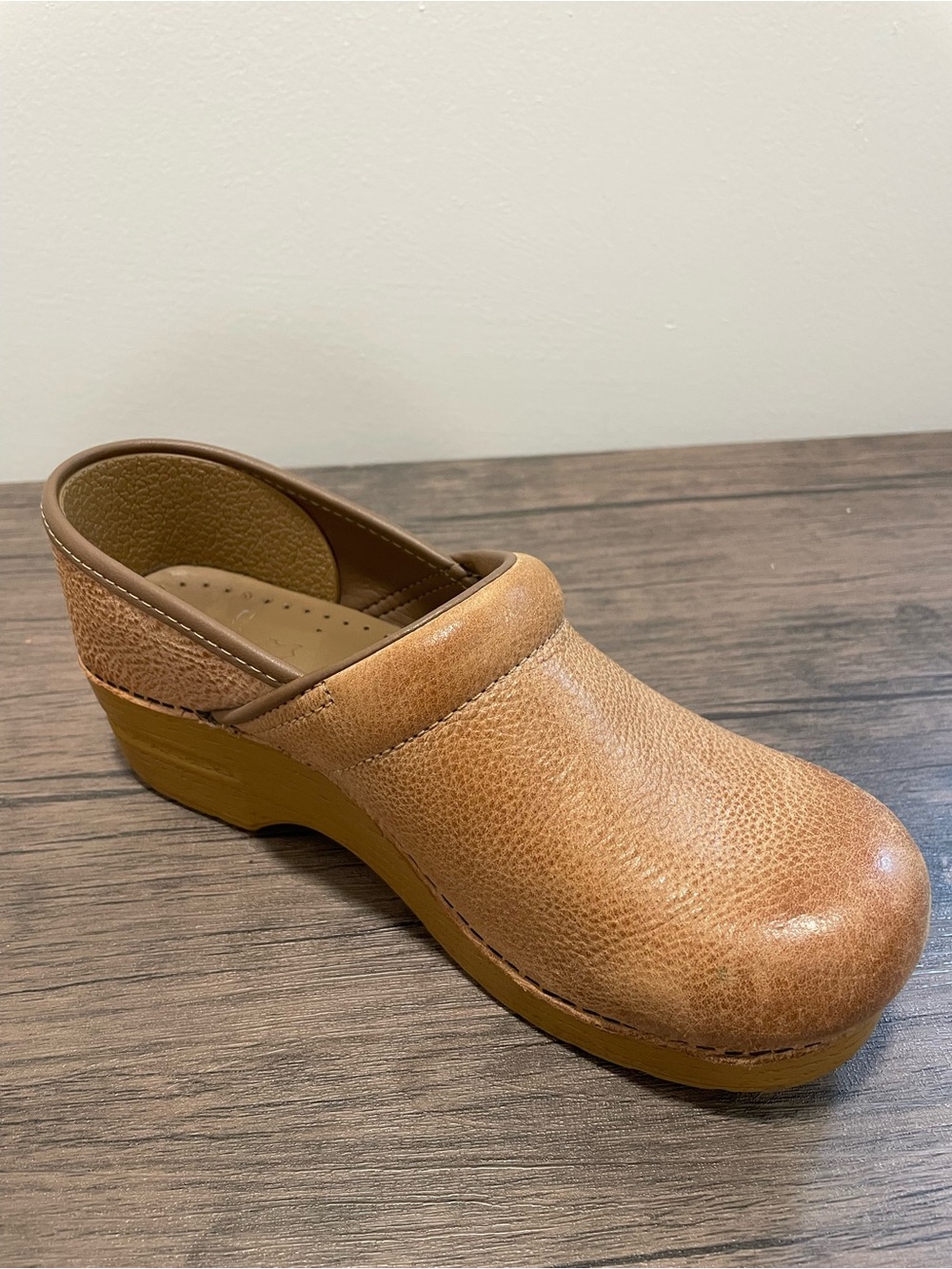 Wide Dansko Women's Slip-On Leather Clog in Honey Tan - Picture 10 of 11
